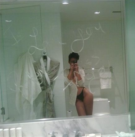 Phrase, simply brown and rihanna naked removed Recommend you brown and rihanna naked talented